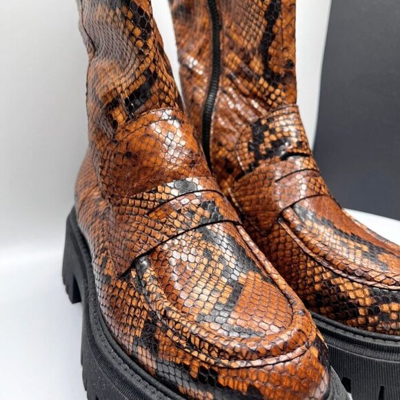 NWOT FREE PEOPLE MADISON BROWN SNAKESKIN PLATFORM LOAFER BOOTS - 37 (7) - Picture 11 of 13